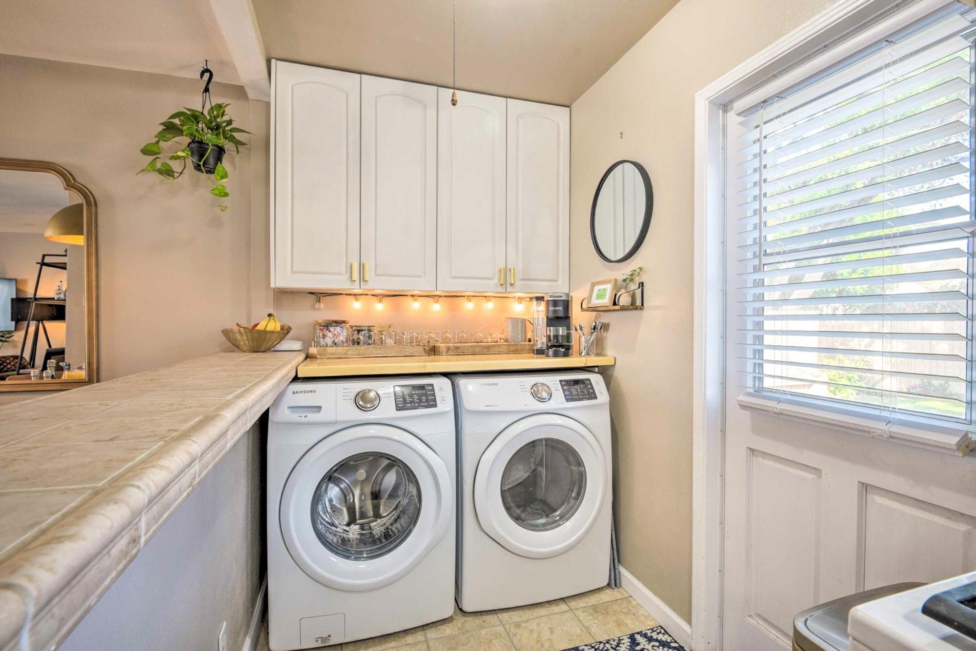 Stylish And Modern Burbank Gem With Private Yard!ヴィラ エクステリア 写真