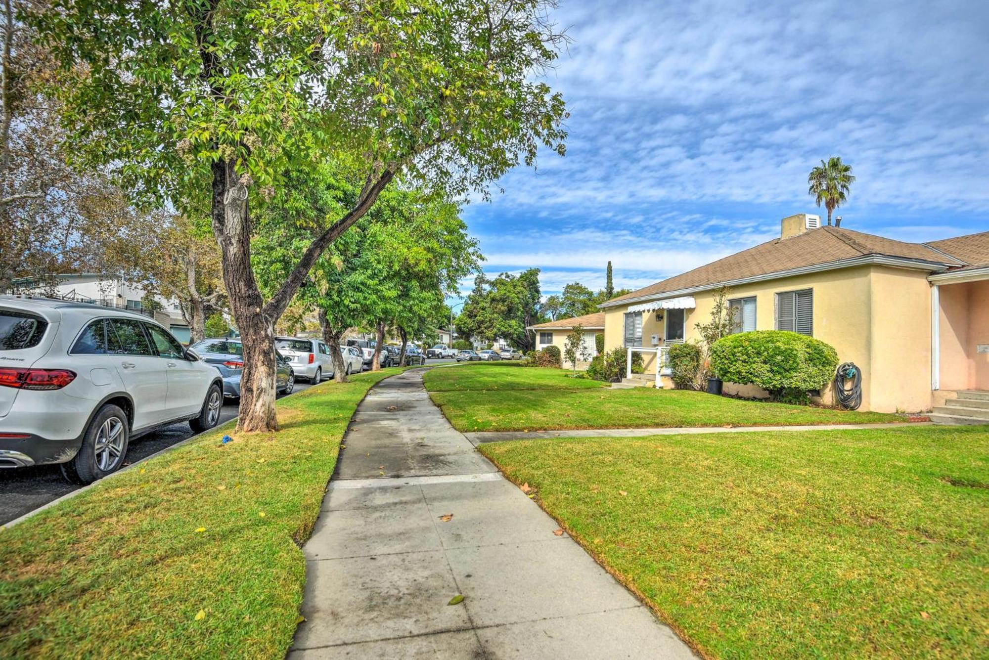 Stylish And Modern Burbank Gem With Private Yard!ヴィラ エクステリア 写真