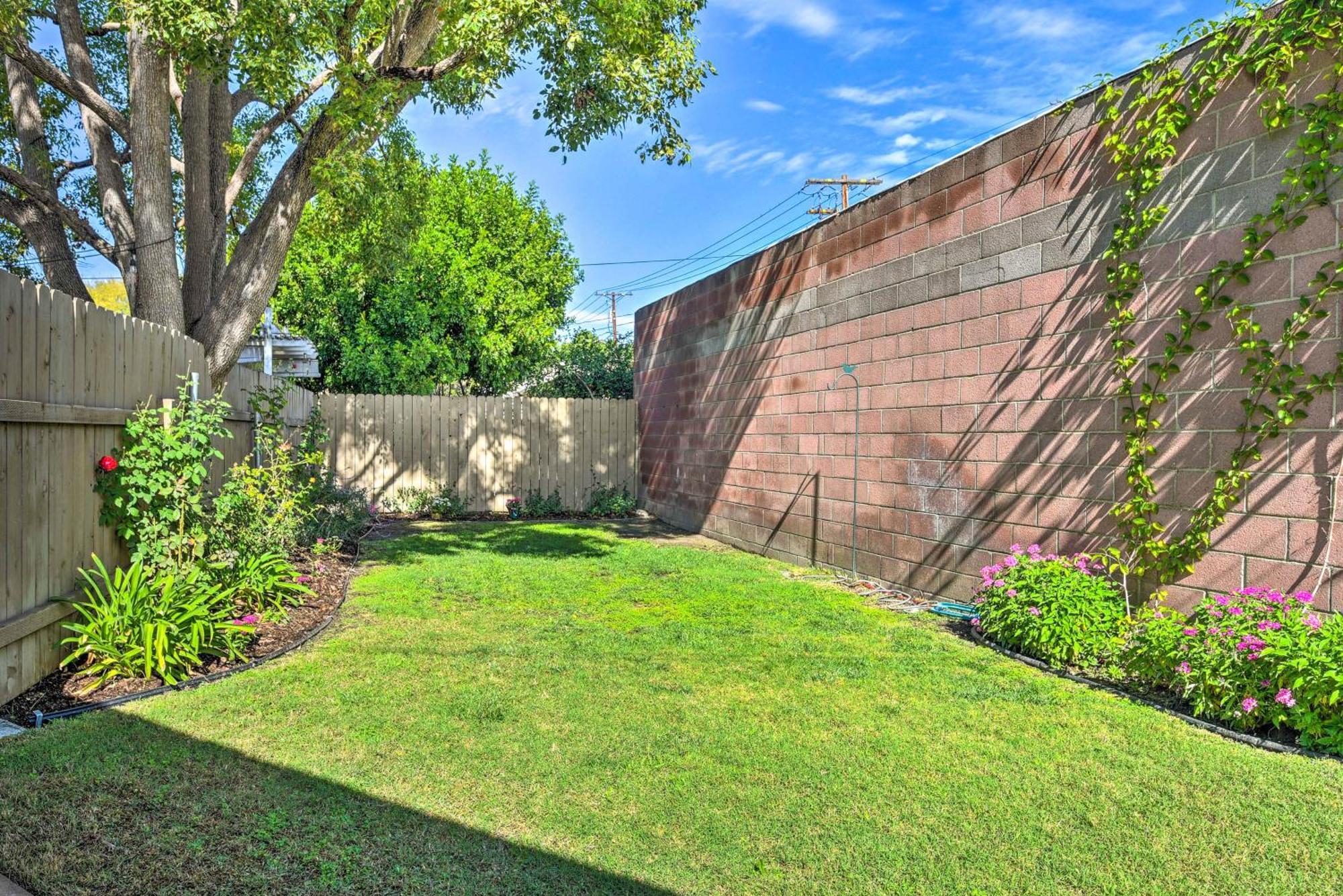 Stylish And Modern Burbank Gem With Private Yard!ヴィラ エクステリア 写真